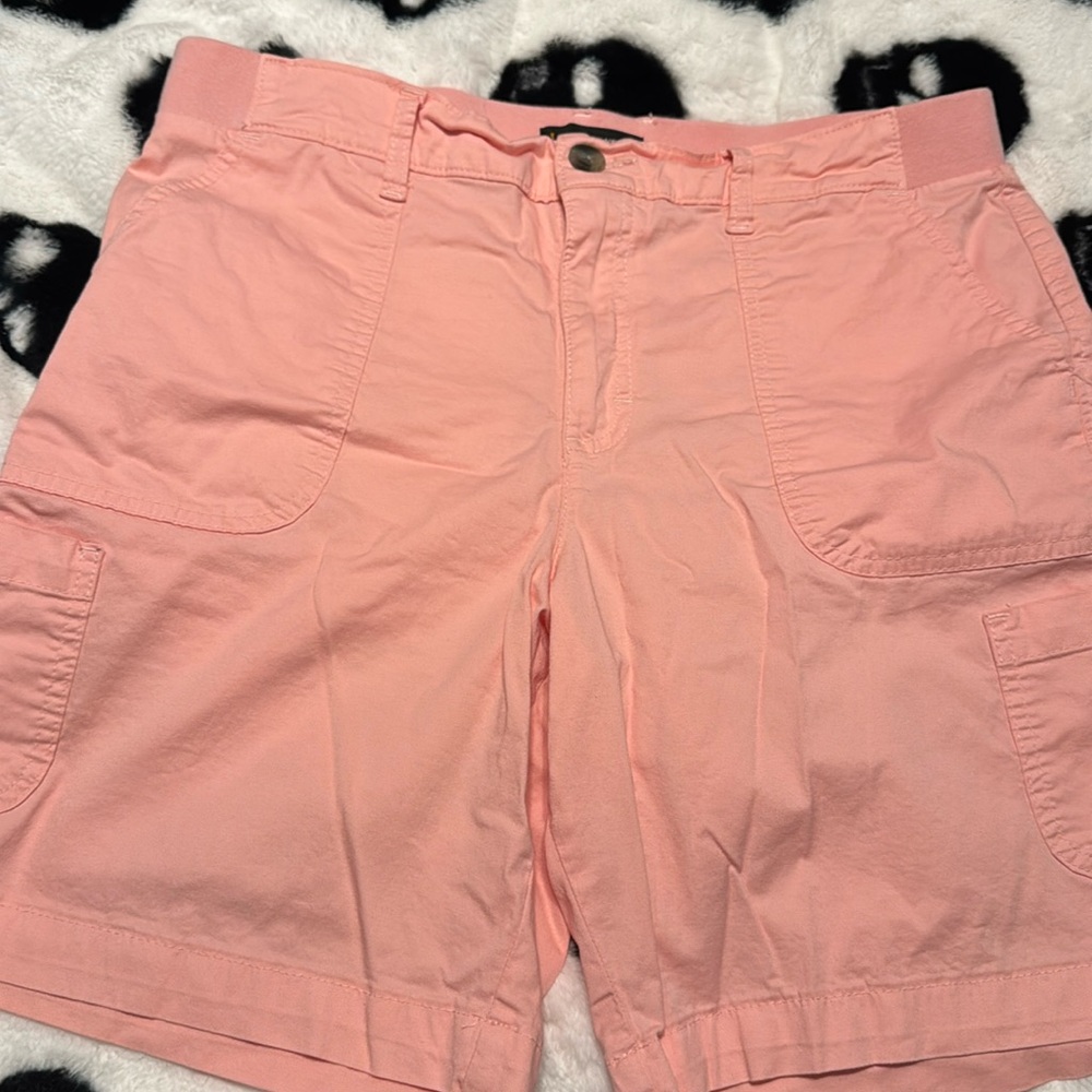 Shorts size 14 medium peach colored top by Lee